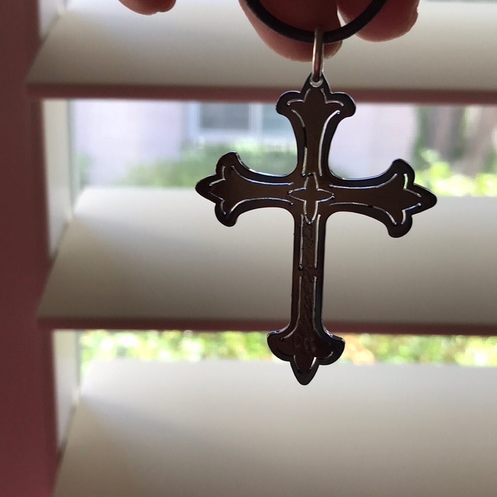 Cross Necklace - Picture 5 of 5